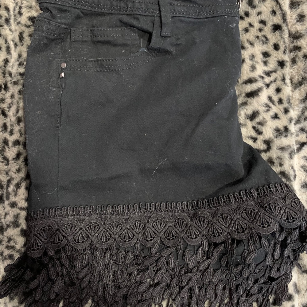 Shorts - Picture 4 of 4